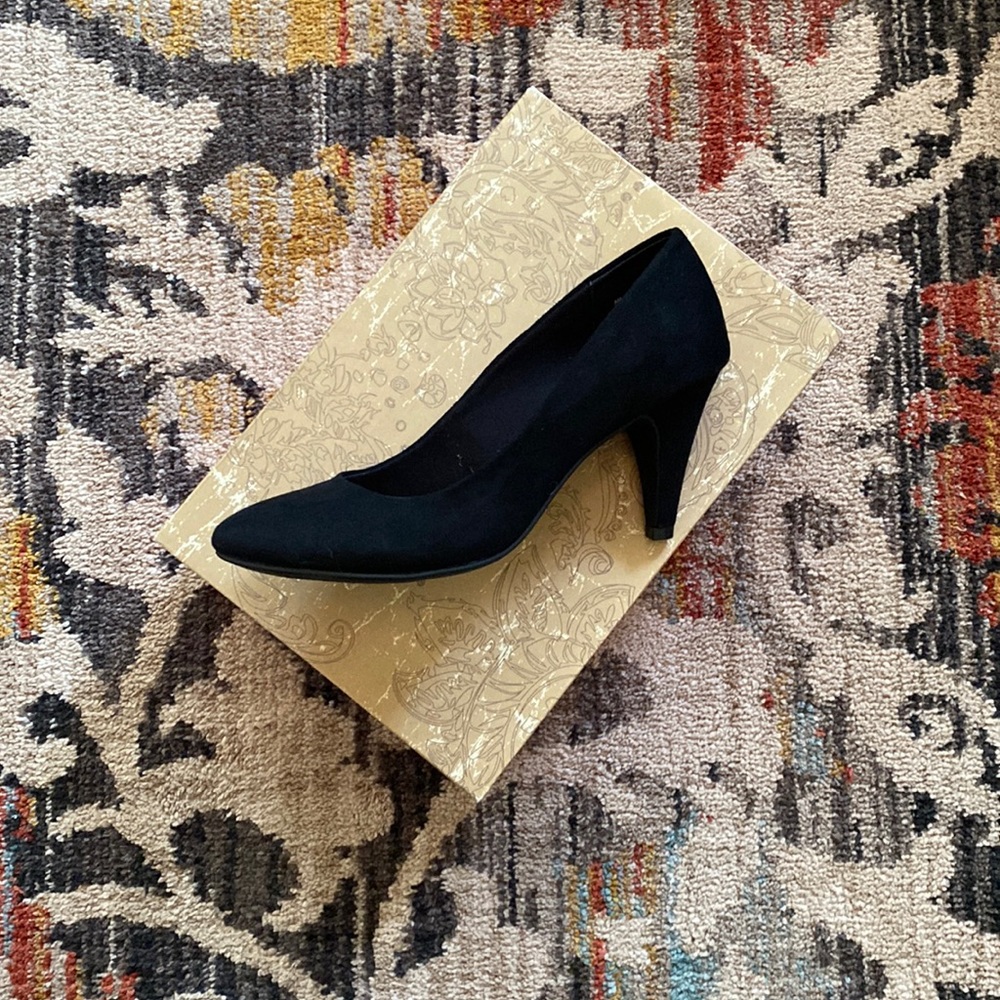 New sexy black heels